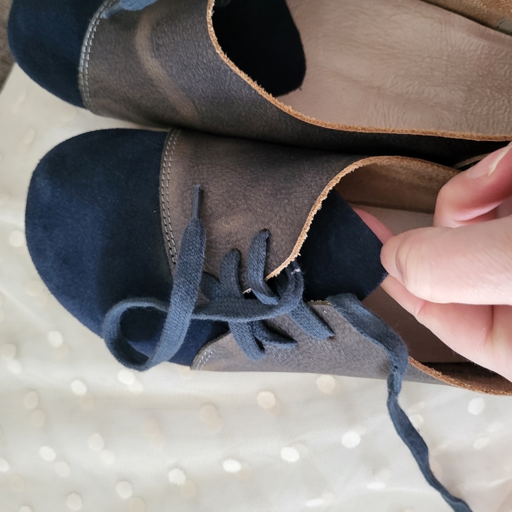 Cute flexible blue & gray shoe - Picture 6 of 9